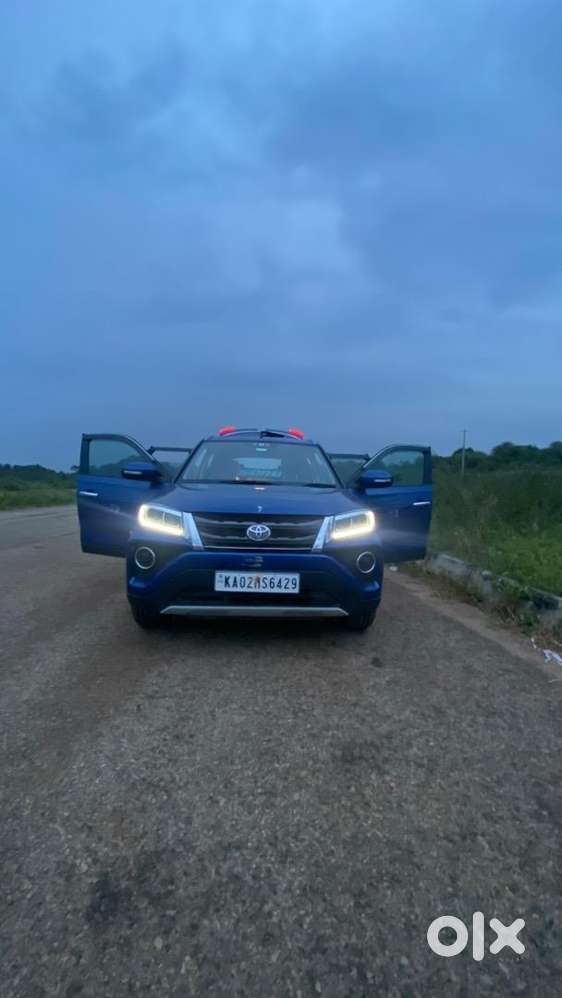 Toyota 2022 Petrol Car