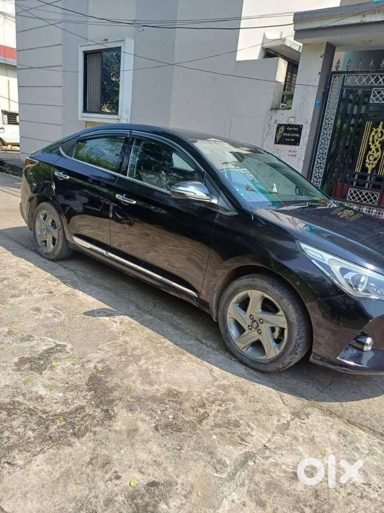 Hyundai Verna 1.5 Sx Ivt, 2021, Petrol