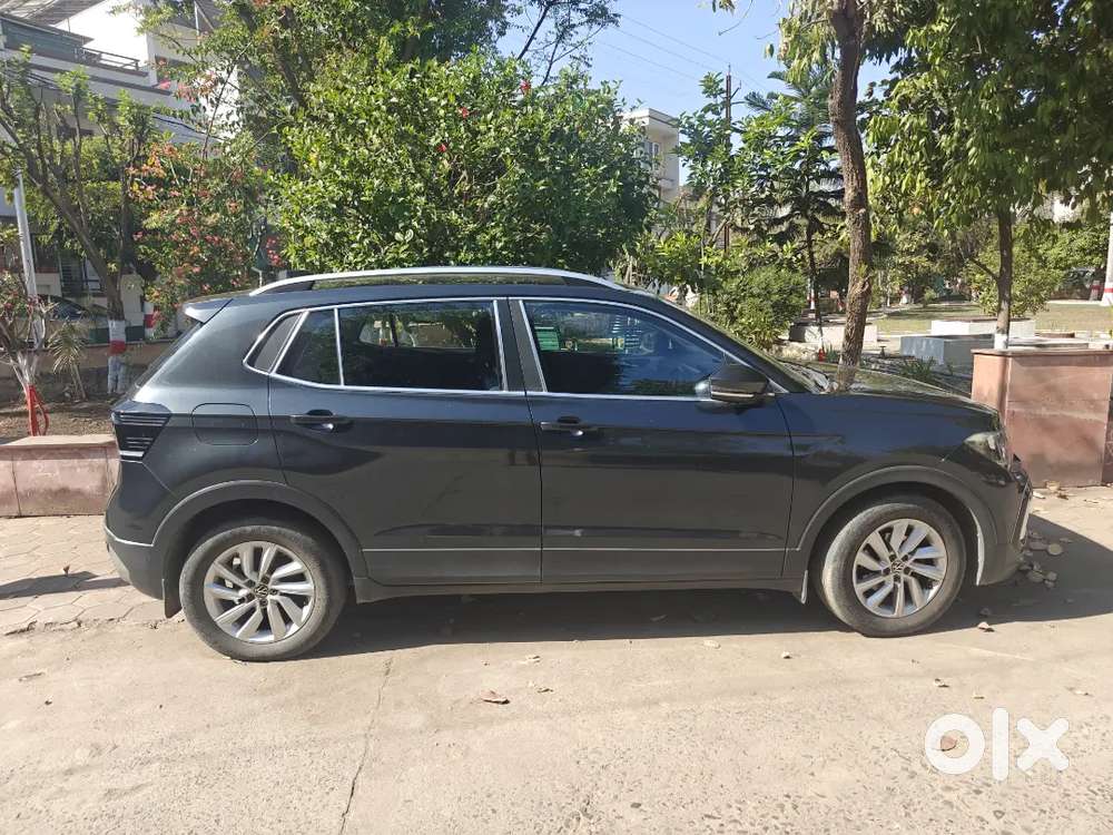 Brand New & Well Maintained Suv.