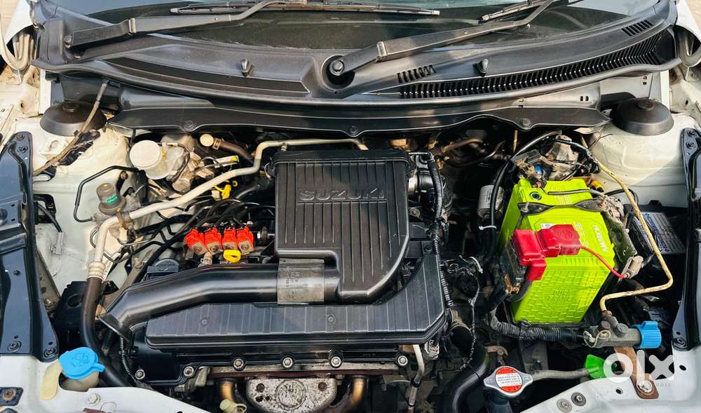 Maruti Suzuki Dzire 1.2 Vxi Cng, 2015, Cng & Hybrids