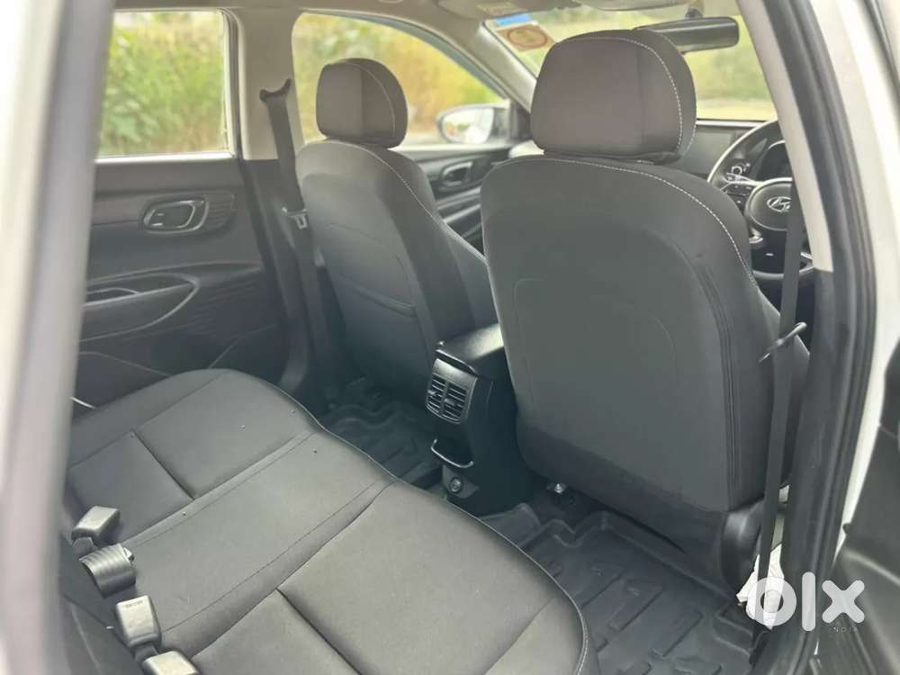 Hyundai I20 Sportz 1.2 Ivt, 2023, Petrol