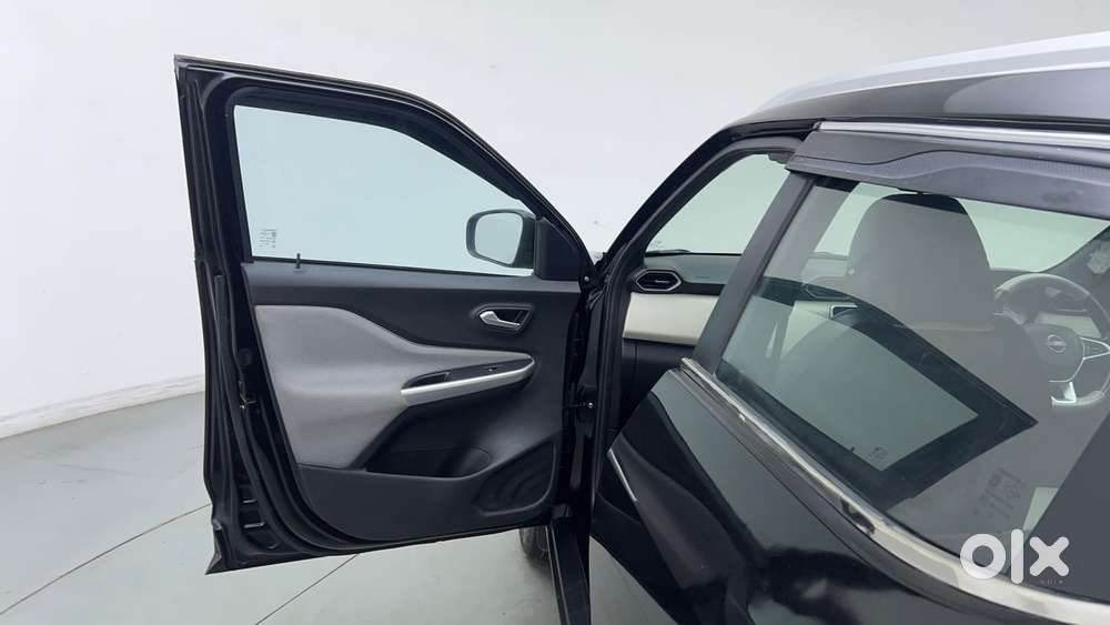 Nissan Magnite 1.0 Xv, 2023, Petrol