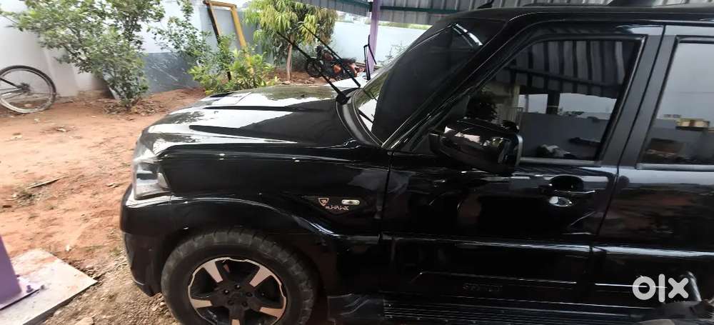 Mahindra Scorpio Classic 2023 Diesel 70000 Km Driven