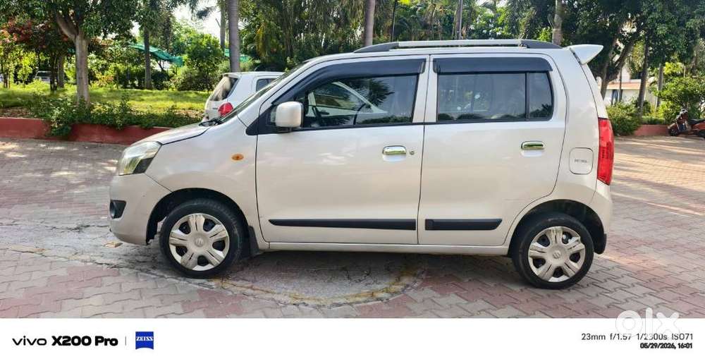 Maruti Suzuki Wagon R Vxi 1.0, 2018, Petrol