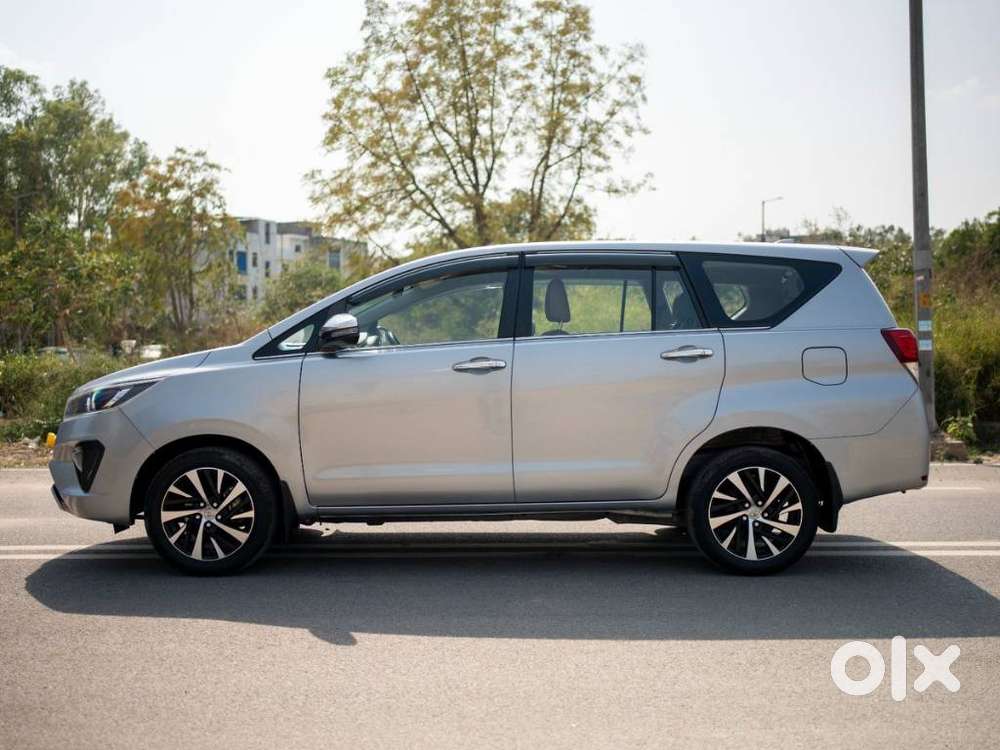Toyota Innova Crysta 2.8z Automatic, 2021, Petrol
