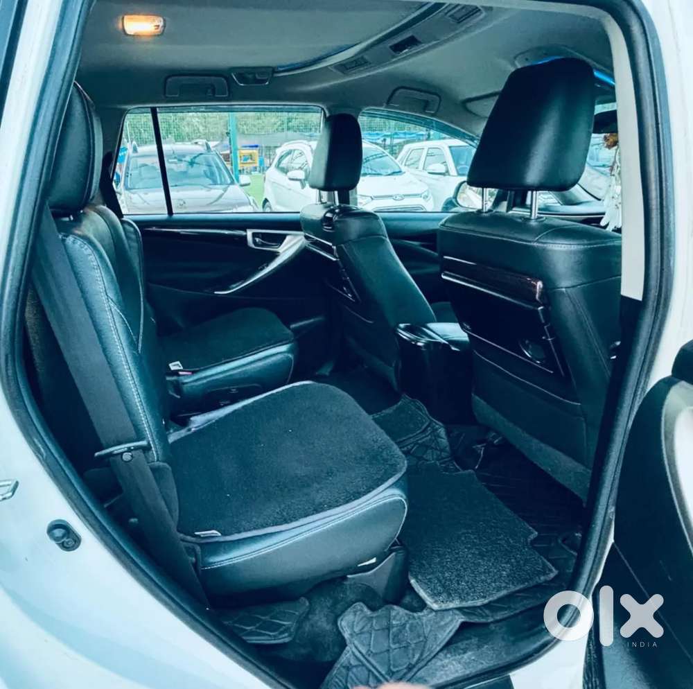 Toyota Innova Crysta [2020-ongoing] 2.4 Zx 7 Str, 2023, Diesel