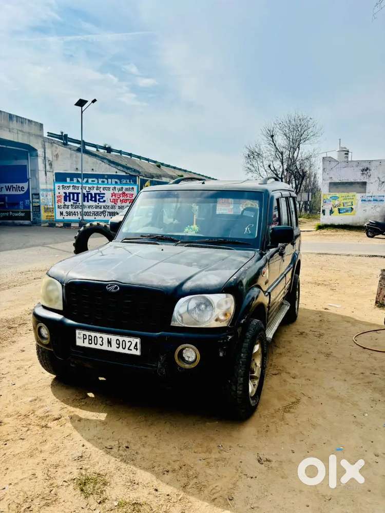 Mahindra Scorpio 2004