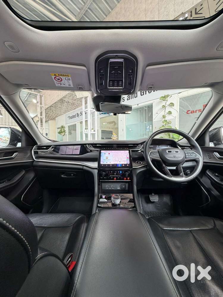 Jeep Grand Cherokee Limited (o) 4x4 At, 2023, Petrol