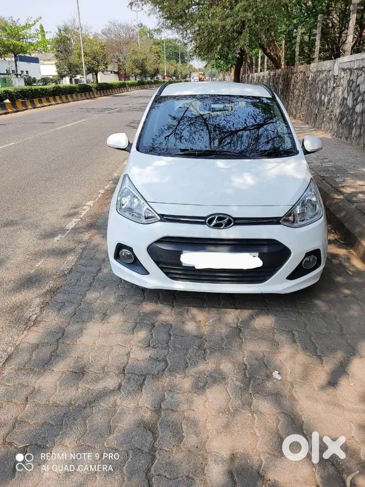 Hyundai Grand I10 Sportz Petrol 2016