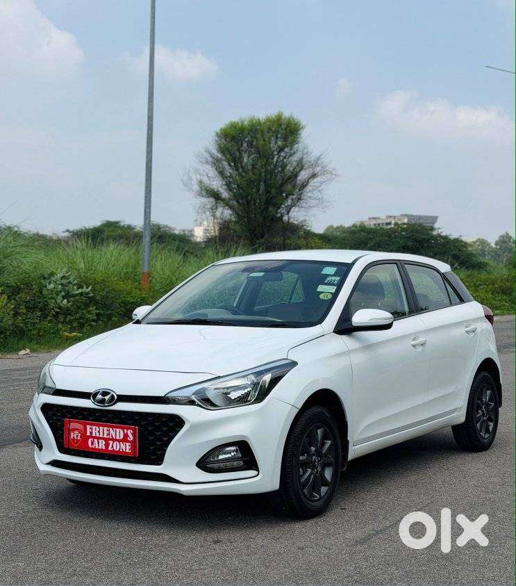 Hyundai I20 Petrol Asta Option, 2018, Petrol