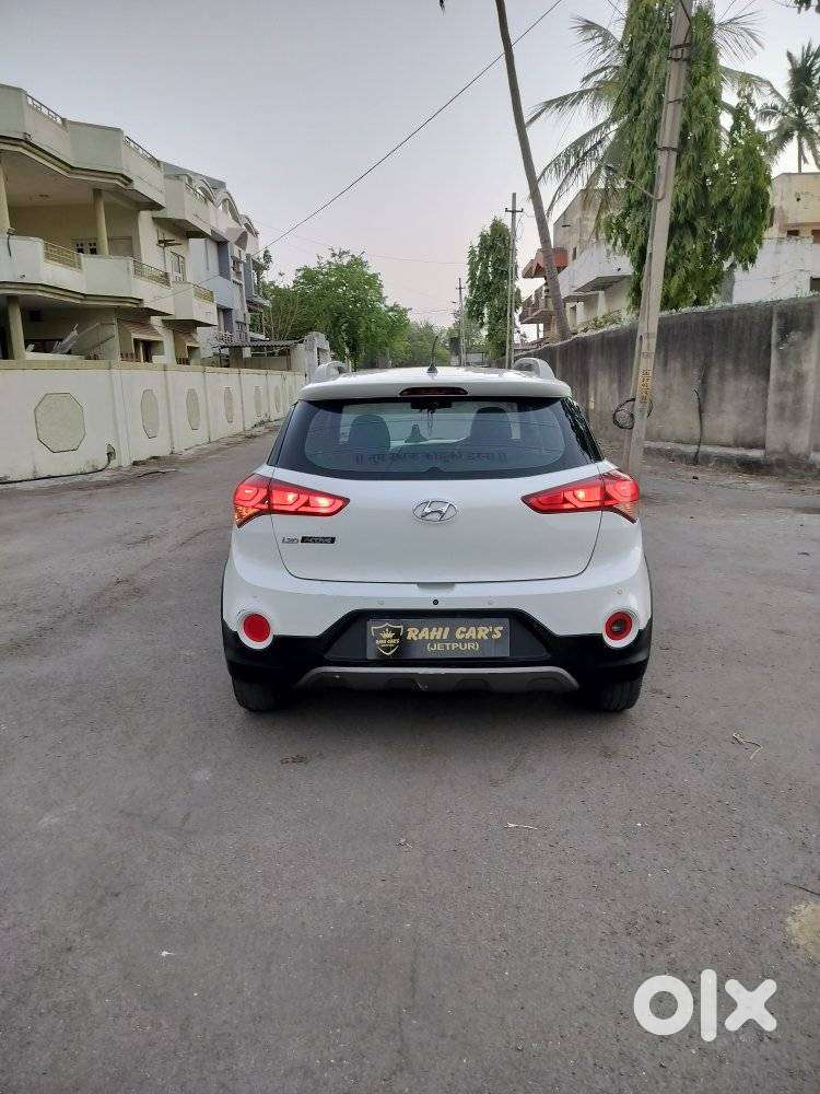 Hyundai I20 Active 1.2 Sx Dual Tone, 2015, Cng & Hybrids