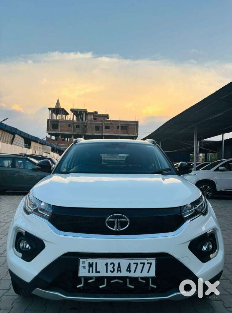 Tata Nexon 1.2 Revotron Xz Plus Premium, 2023, Petrol