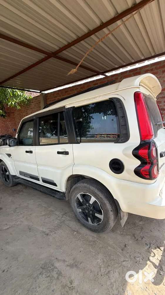 Mahindra Scorpio S11 2019