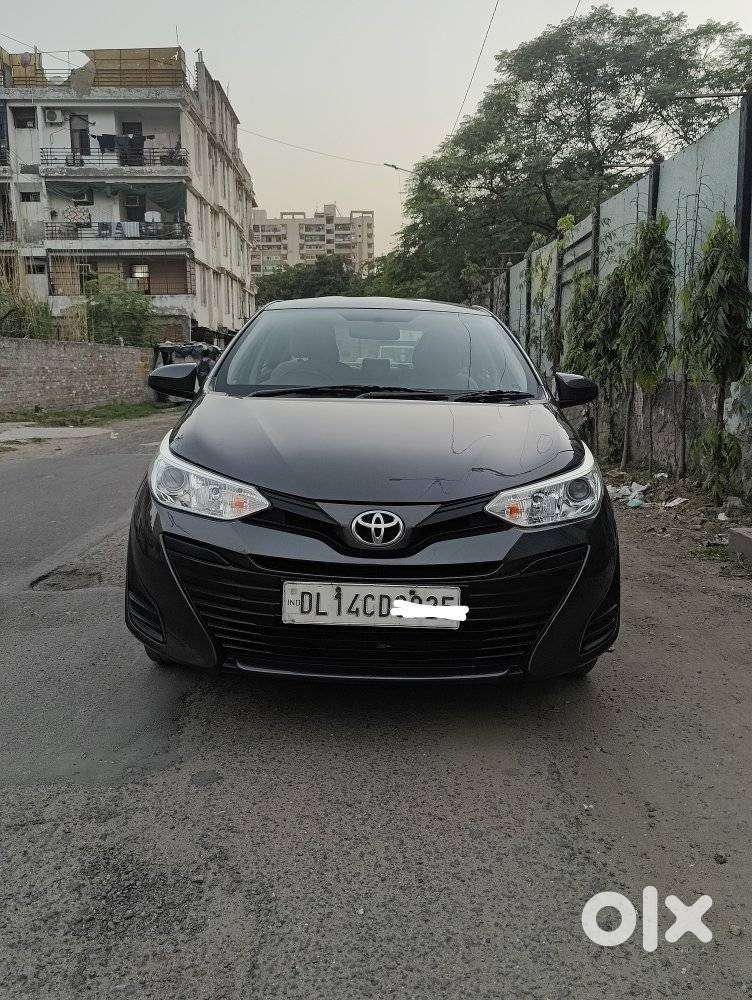 Toyota Yaris J Cvt, 2018, Petrol