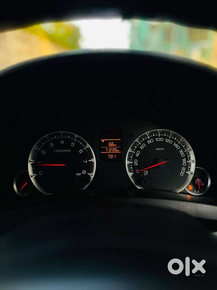 Maruti Suzuki Swift Vxi Abs Bsiv, 2016, Petrol