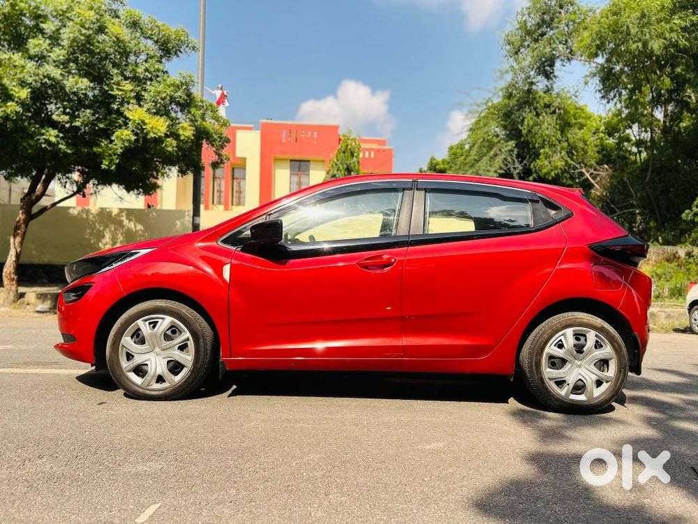 Tata Altroz 1.2 Xm Plus, 2021, Petrol