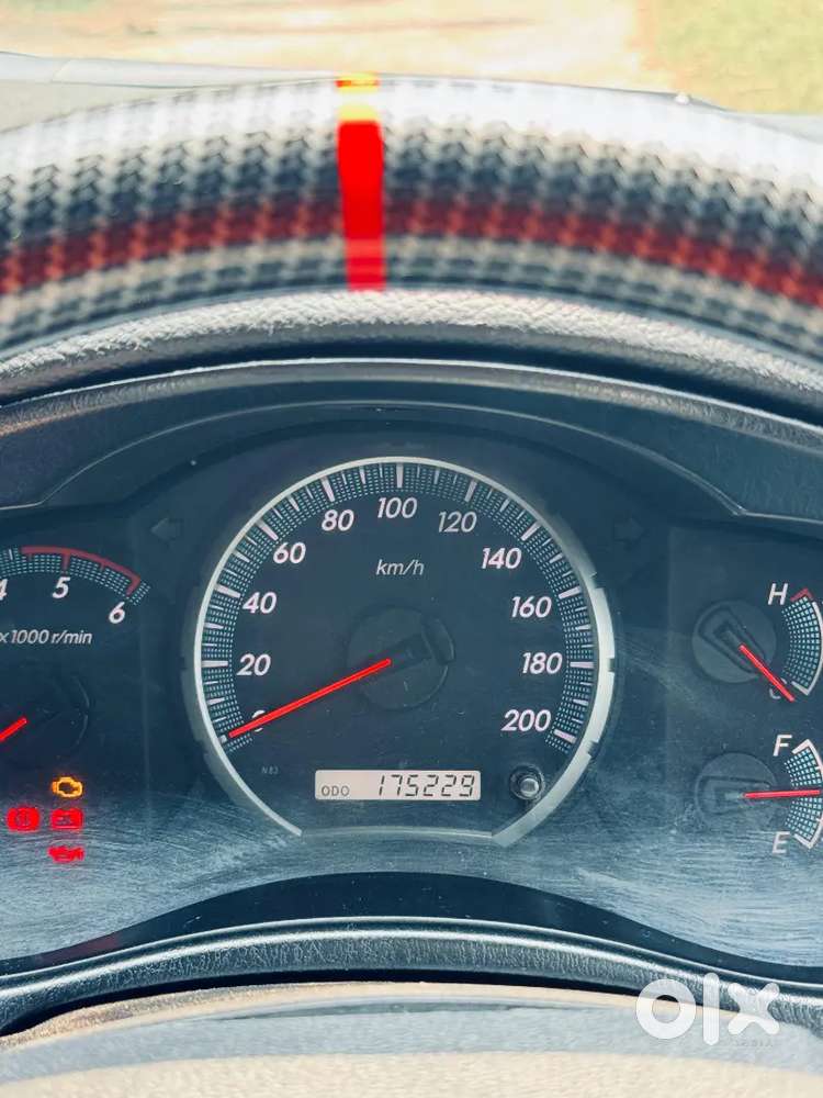 Toyota Innova 2012 Diesel Well Maintained