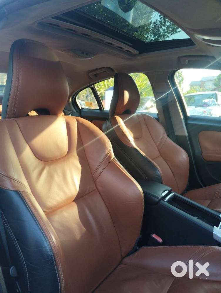 Volvo S60 D5 Inscription, 2016, Diesel