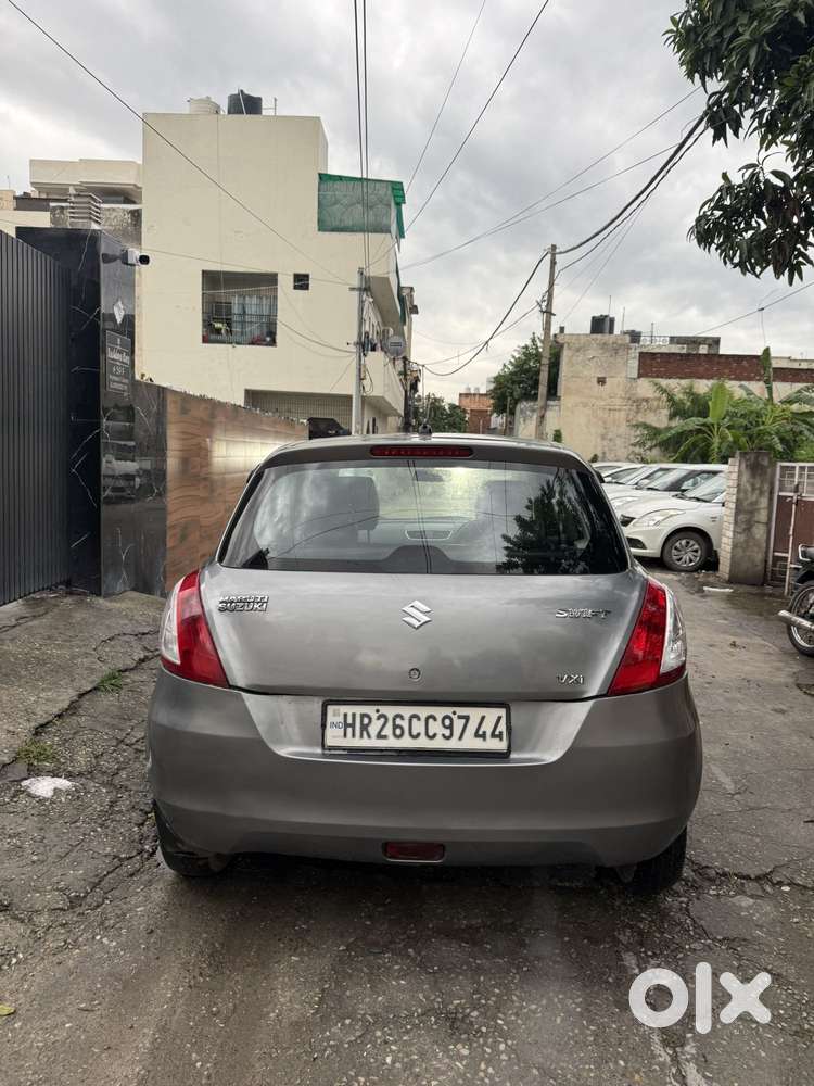 Maruti Suzuki Swift Vxi Optional, 2013, Petrol