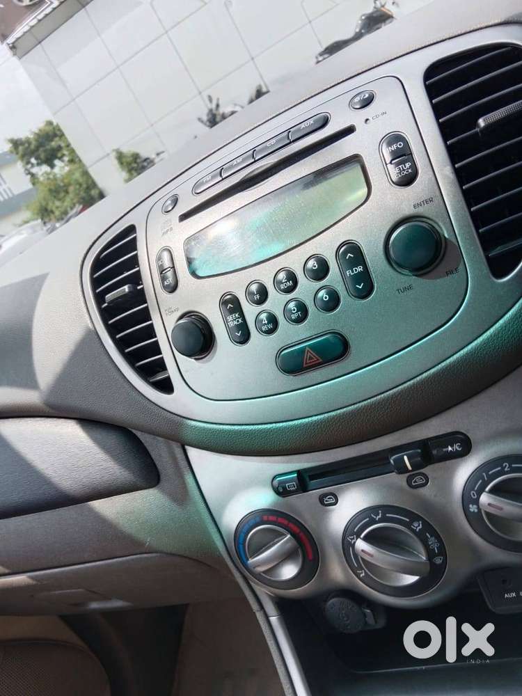 Hyundai I10 Sportz 2011 Petrol