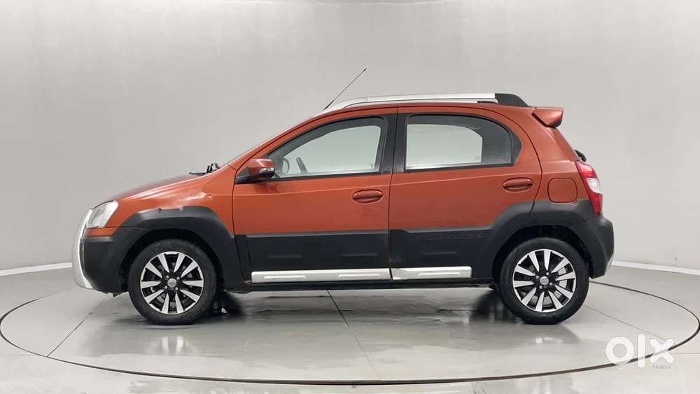 Toyota Etios Cross 1.2l G, 2018, Petrol