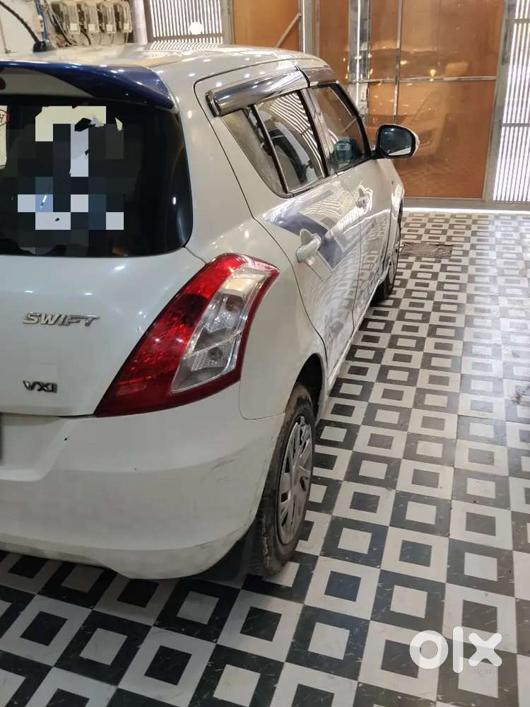 Maruti Swift Vxi 2015
