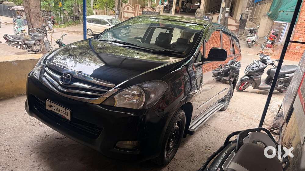 Toyota Innova 2.0 Gx 8 Seater, 2006, Petrol