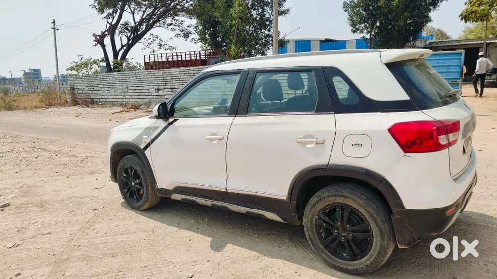 Maruti Suzuki Brezza Model 2018 December Diesel 220000 Km Driven