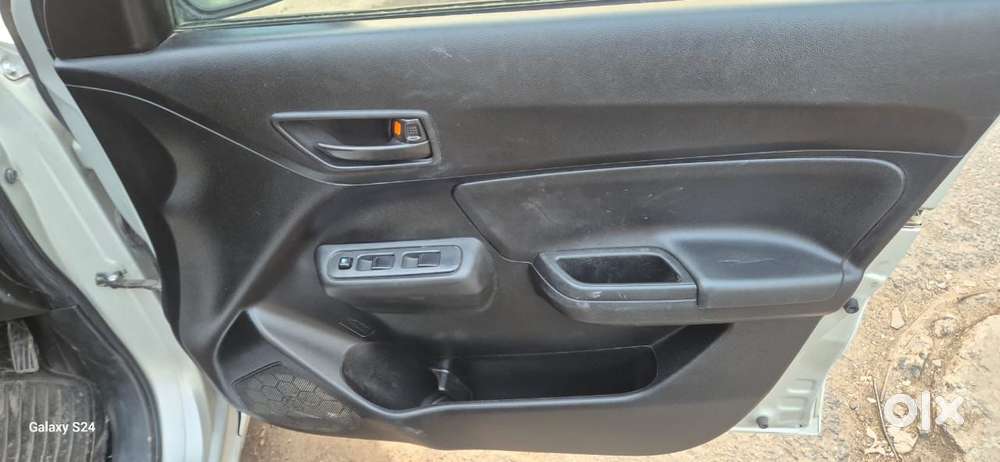 Maruti Suzuki Swift Lxi Optional-o, 2018, Petrol