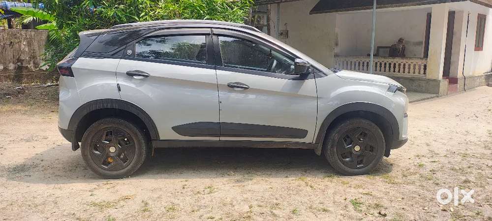 Tata Nexon 2024 Petrol Well Maintained