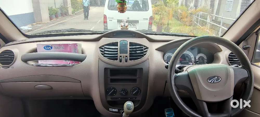 Mahindra Xylo 2.5l Diesel (2012) – 8 Seater