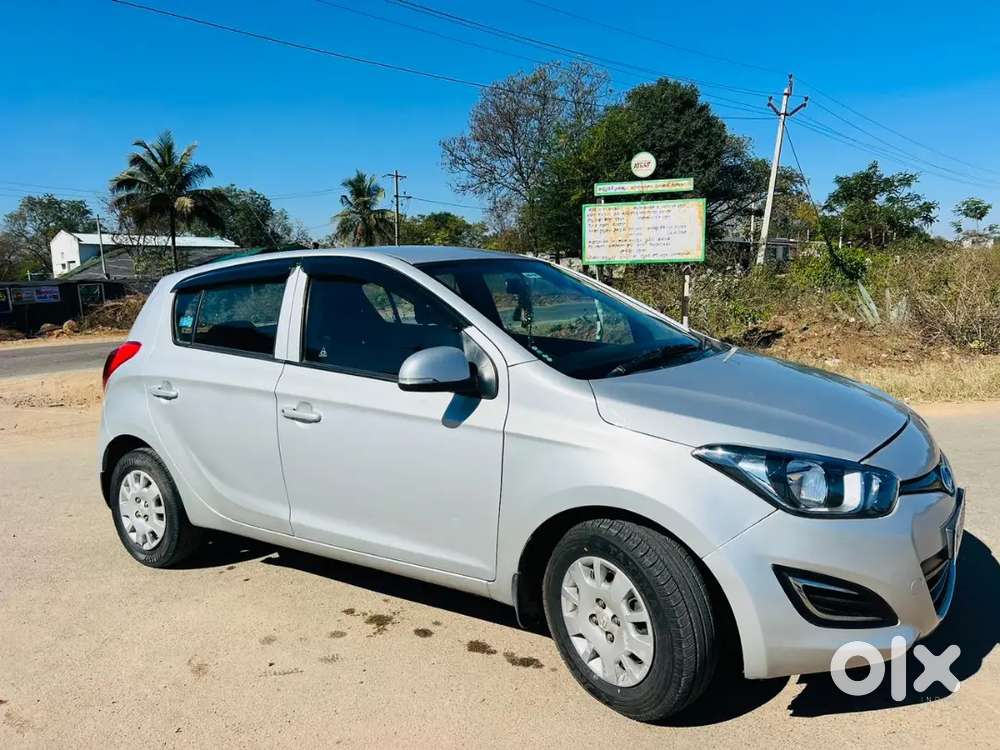 Hyundai I20 2013 Diesel 120000 Km Driven