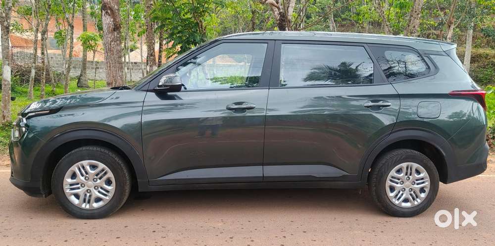 Kia Carens G 1.5 6mt Premium (o) 7-seater, 2025, Petrol