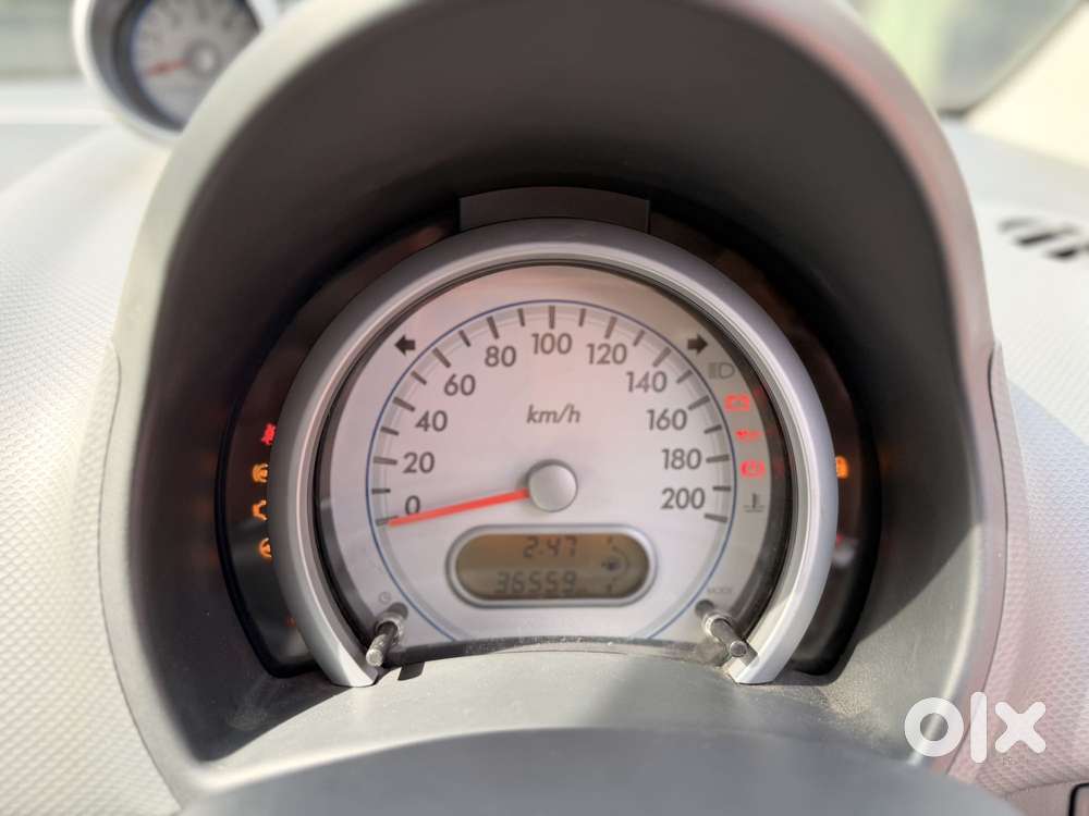 Maruti Suzuki Ritz Zxi Abs, 2013, Petrol