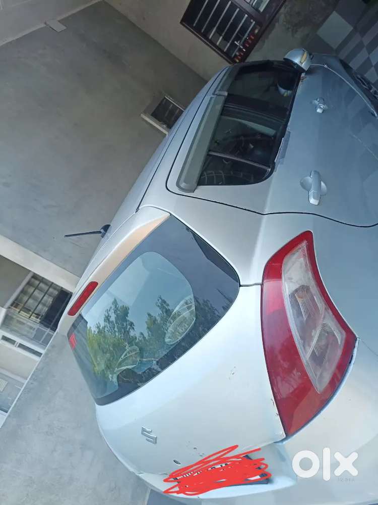 Maruti Suzuki Swift 2012 Diesel 99000 Km Driven