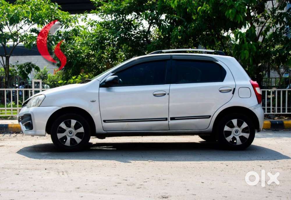 Toyota Etios Liva 2011-2012 G, 2011, Petrol