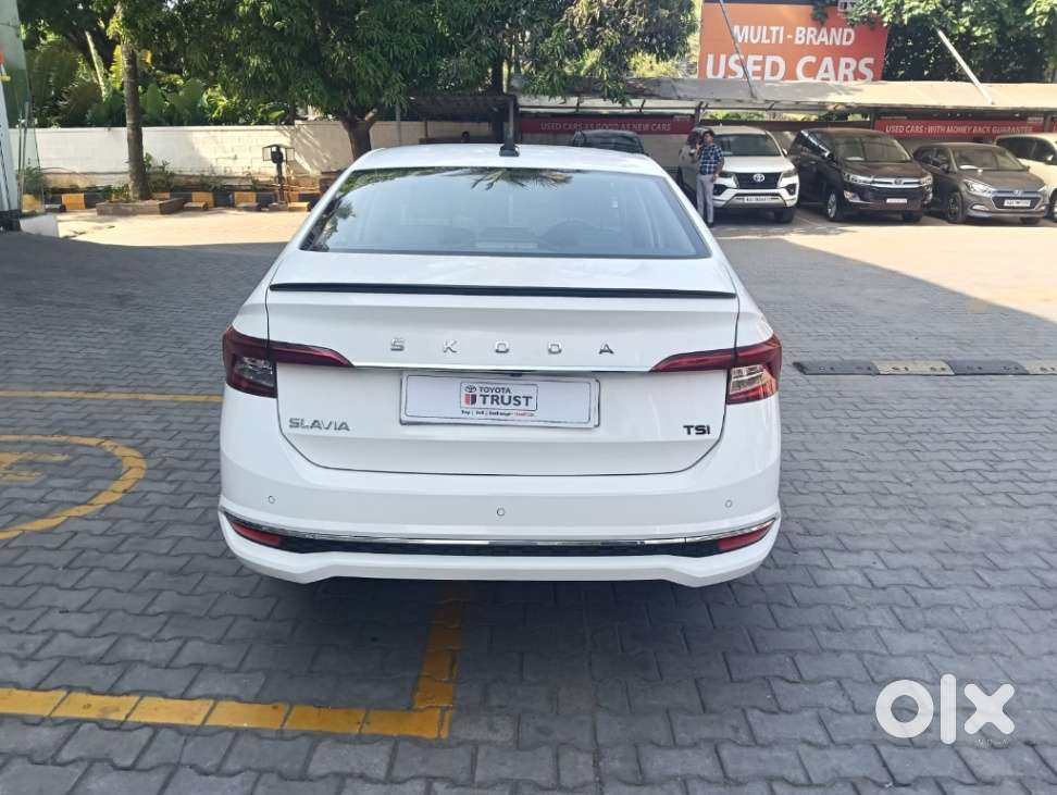 Skoda Slavia 1.0 Tsi Style, 2023, Petrol