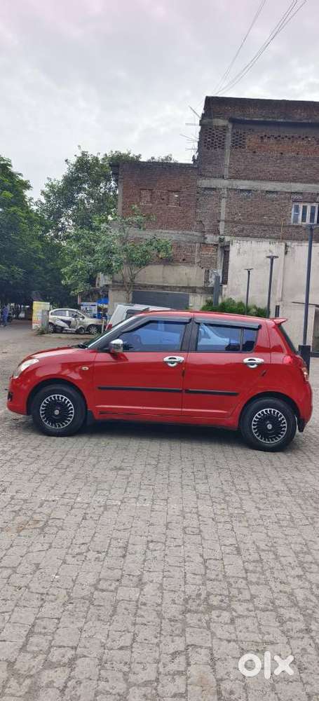 Maruti Suzuki Swift Vxi Cng, 2011, Cng & Hybrids