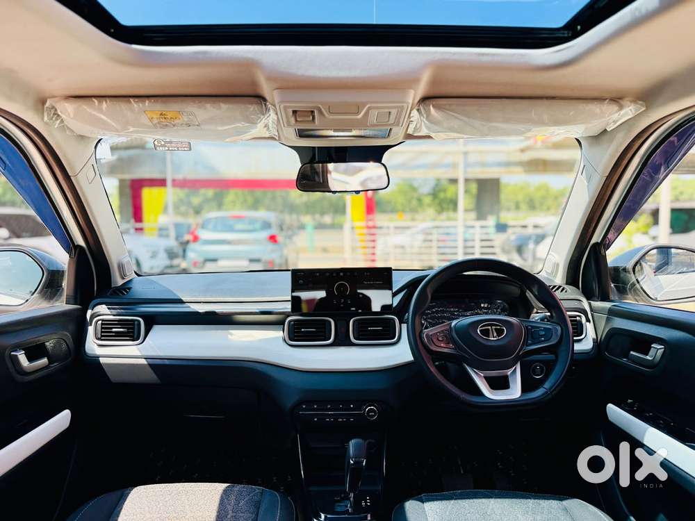 Tata Punch Creative Dual Tone Amt Sunroof, 2025, Petrol