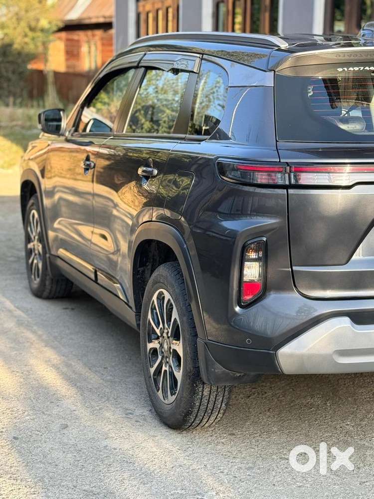 Maruti Suzuki Grand Vitara 2023 Petrol Well Maintained