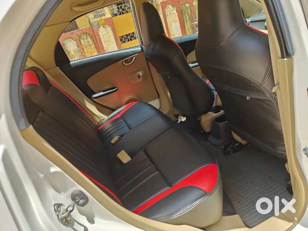 Honda Brio 2016