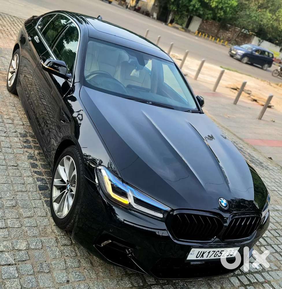 Bmw 5 Series 2.0 520i Luxury Line, 2018, Petrol