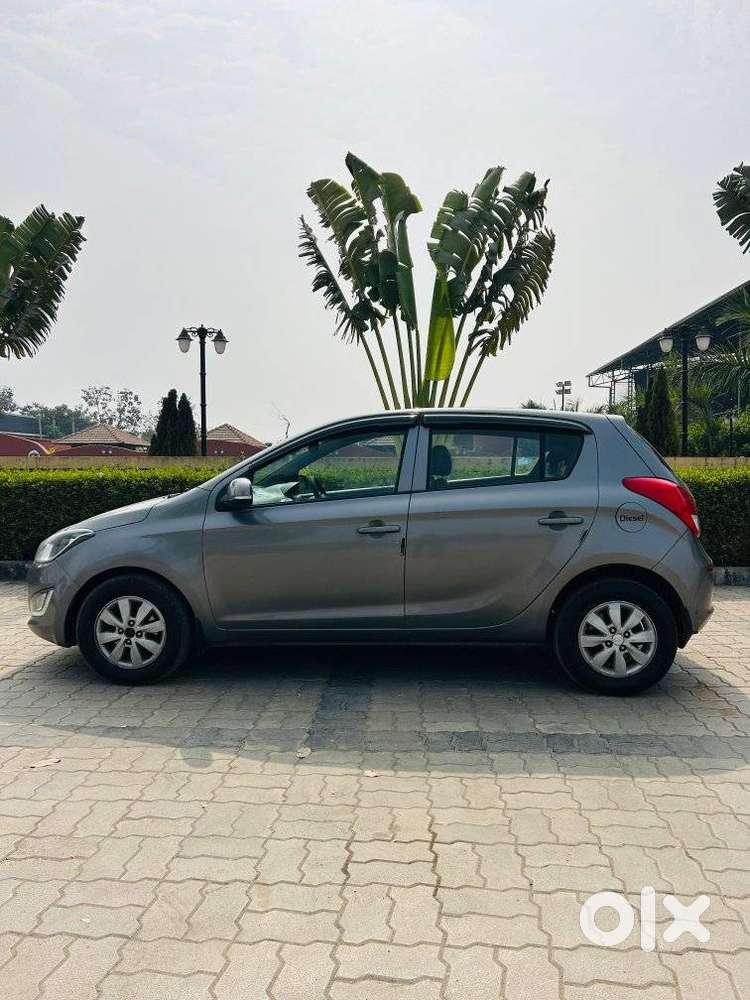Hyundai I20 Sportz 1.2 Bs-iv, 2013, Diesel