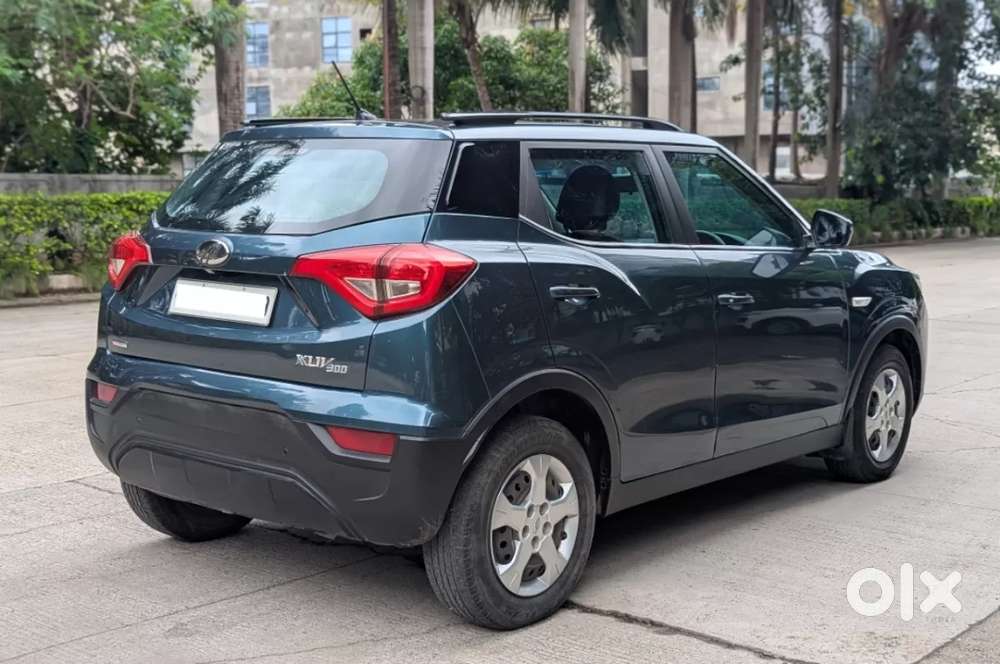 Mahindra Xuv300 1.2 W6 Amt Petrol, 2021, Petrol