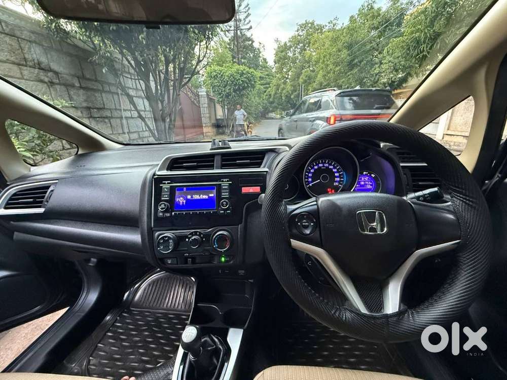 Honda Jazz 2015 Sv Diesel  86,000 Km  2nd Owner