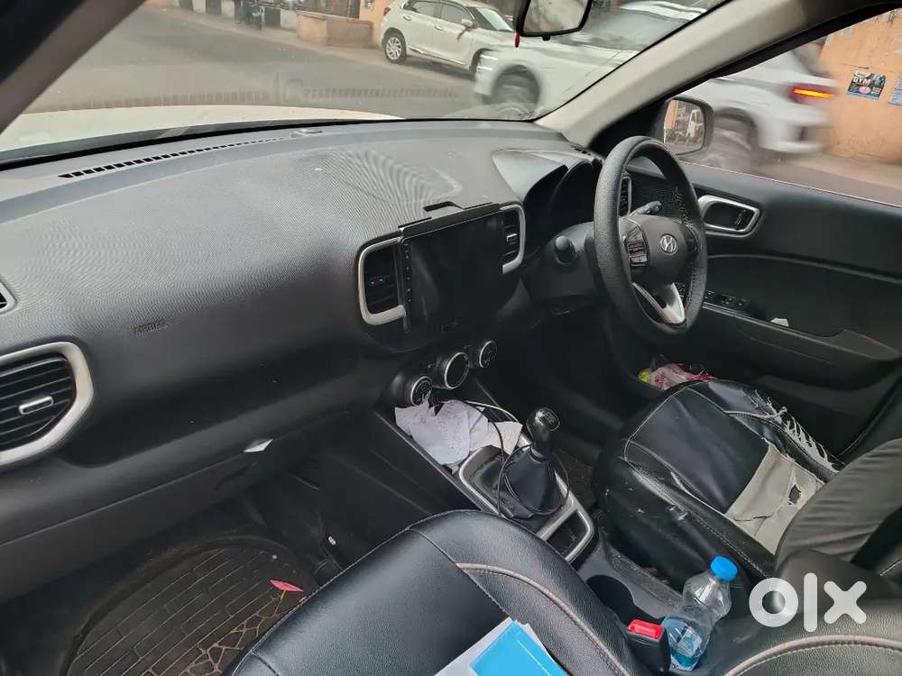 Hyundai Venue 2021 Petrol Well Maintained
