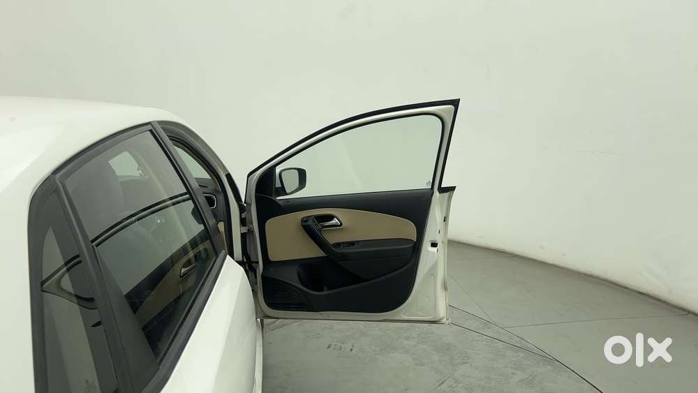 Volkswagen Polo 2009-2013 Petrol Highline 1.2l, 2015, Petrol