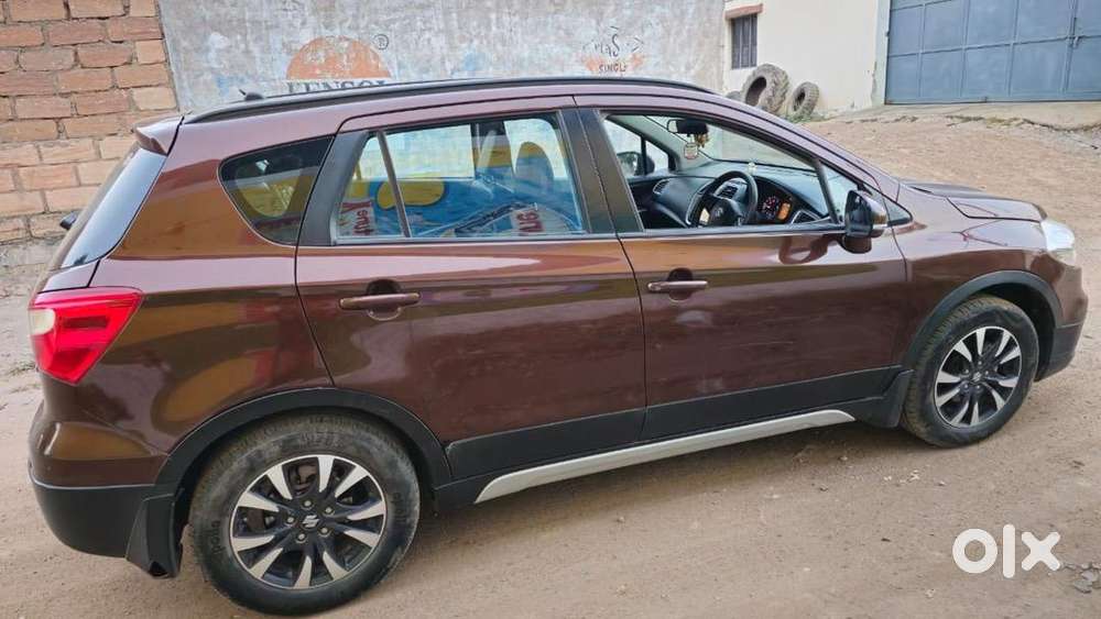 S Cross Top Model 1st Owner Full Insurence