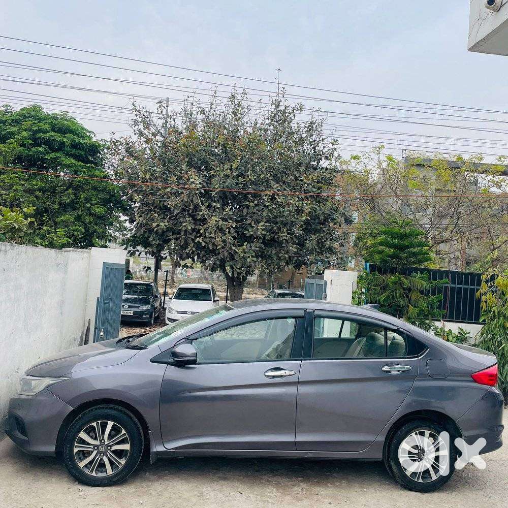 Honda City 1.5 V 4th Gen I-vtec Mt, 2017, Petrol