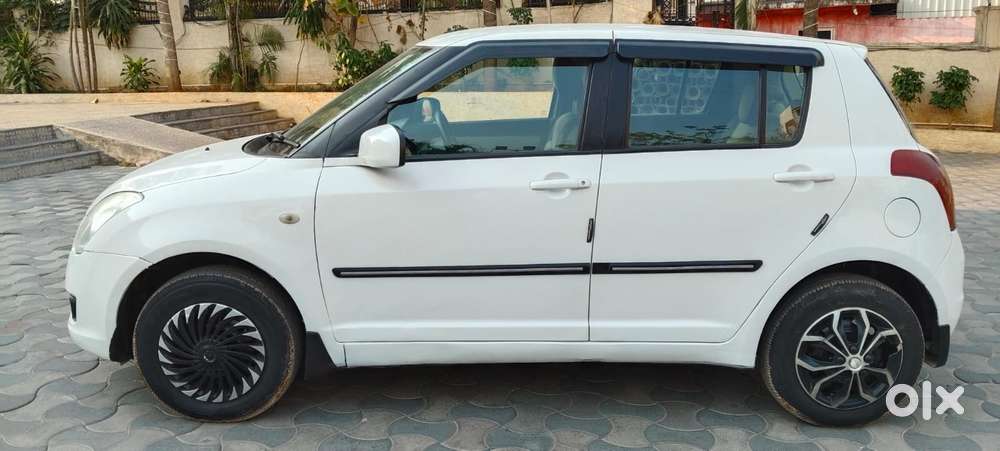 Maruti Suzuki Swift Vxi Bsiv, 2007, Petrol